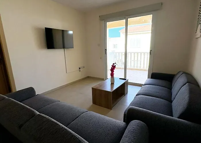 Sunrise Palette Lárnaca